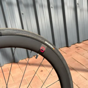 Giant TCR Advanced Pro 0 (105 di2) - Image 5